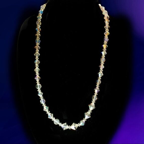Vintage fantastic sparkling ab faceted graduated crystal necklace 26” - Picture 4 of 6